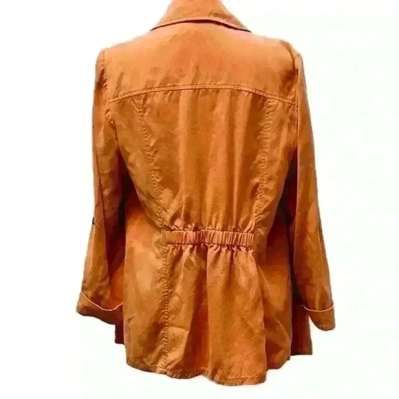 Chico's Ochre Ruffle Women’s Jacket Size 1 with inside pockets - Picture 4 of 15